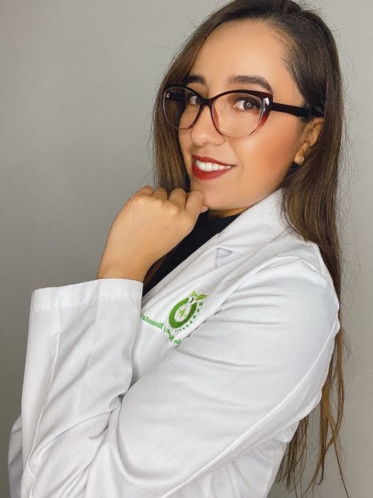 Ln Nayely Davalos Licenciada en Nutrición 