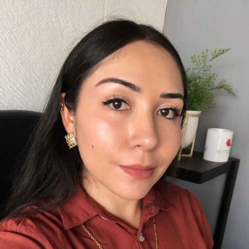 Natali Guzmán Zarco Licenciada en Nutrición