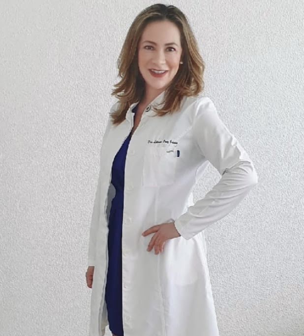 Liliana Cruz Galván Medico Cirujano , Nutricion Clinica  y Bariatria de Alta Especialidad