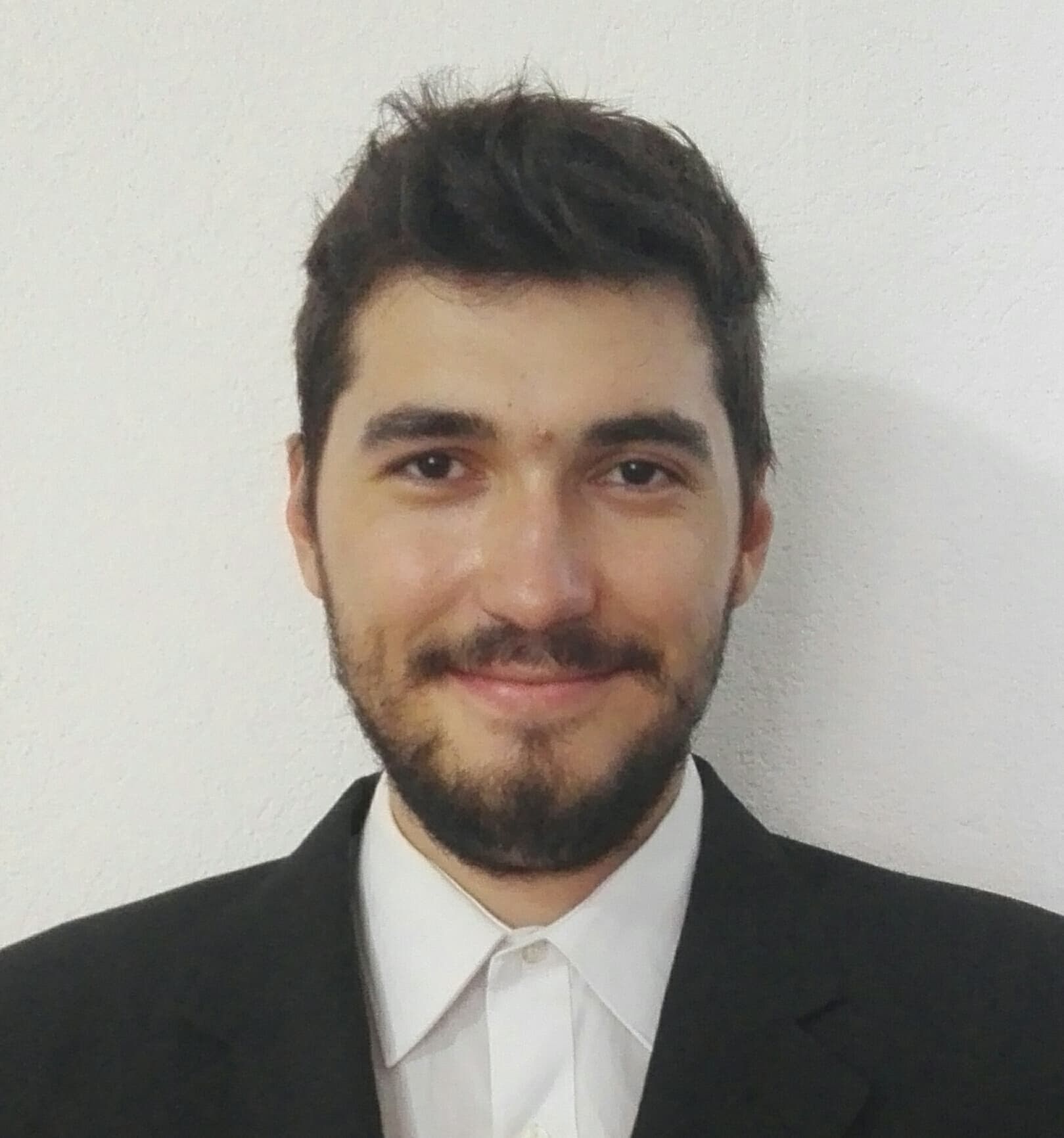 Emiliano Viñas Licenciado en Nutrición