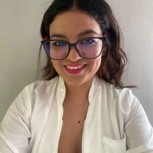 Nutrióloga Elizabeth Reyes Licenciada en Nutrición