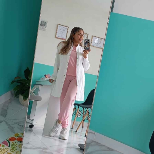 Metzli Jocelyn Contreras Gil Licenciatura en nutrición