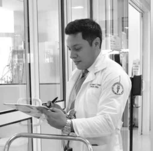 Gaspar Vargas Licenciatura en Nutrición clínica con especialidad en Nutrición Oncológica
