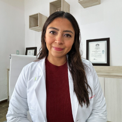 Mnc. Ariadna Lucia Hernández Licenciada en Ciencias de la Nutrición con Maestría en Nutrición Clínica y Especialidad en Obesidad y Comorbilidades