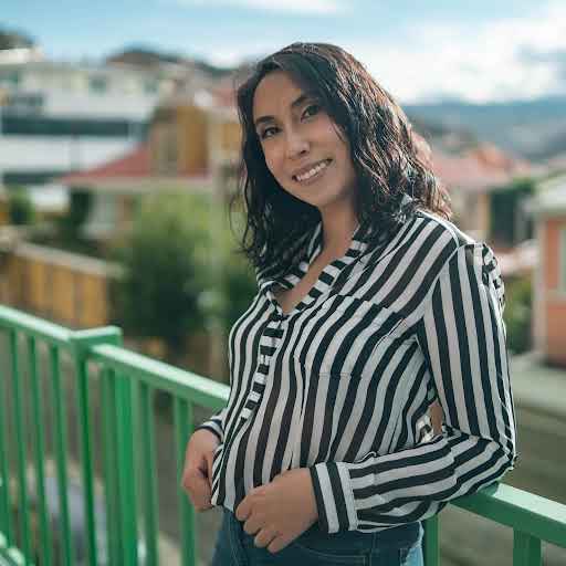 María Daniela Cornejo Valdez Licenciada en Nutrición y Dietética
