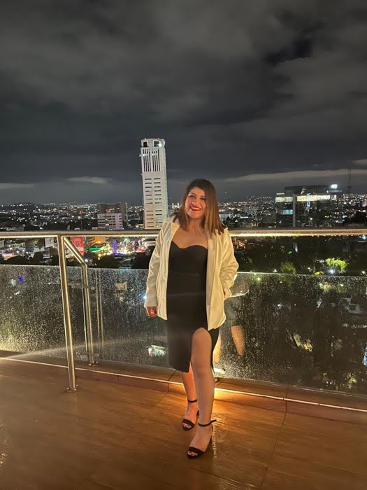 María
