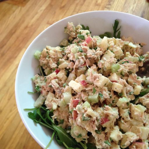 Ensalada de manzana y atún