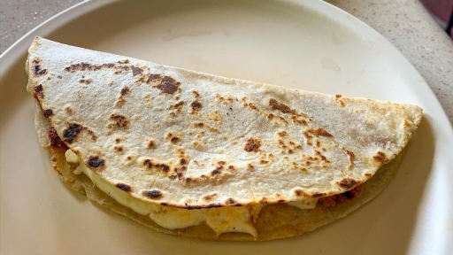 Quesadillas de maíz con queso oaxaca de 159 Kcal