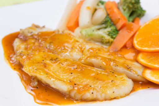 Pescado a la naranja con verdura