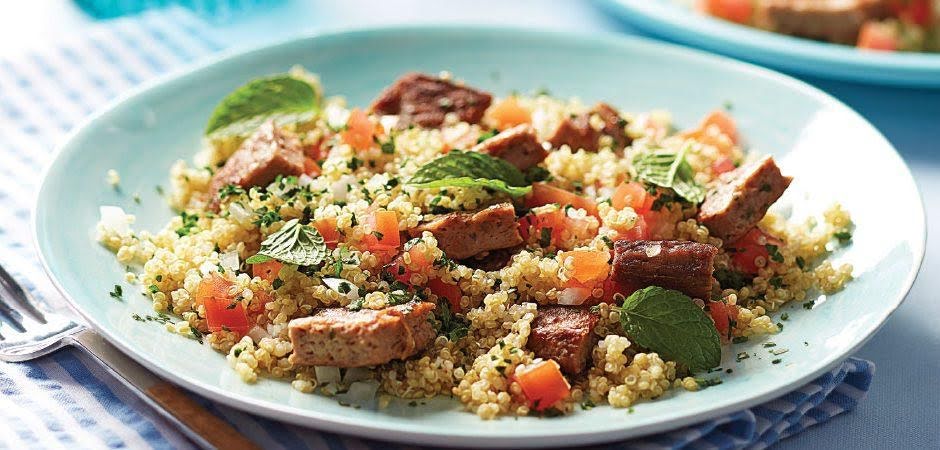 Quinoa con res, pimientos y pistache 