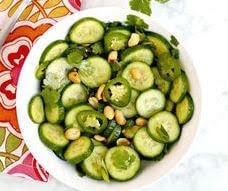 Pepino con cacahuate de 89 Kcal