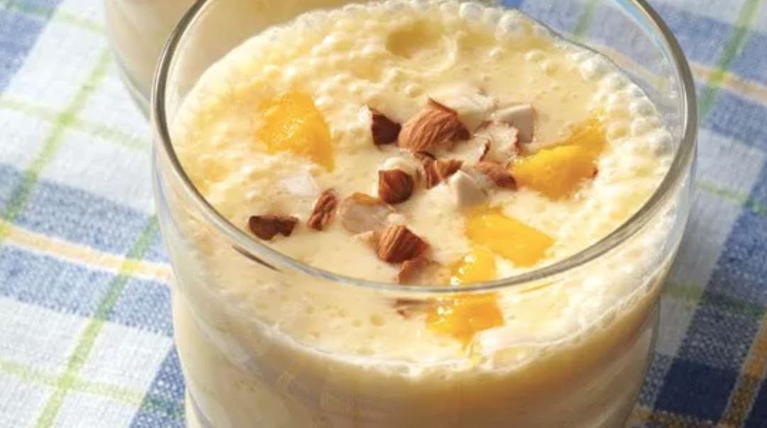 Smoothie de mango con linaza y almendra