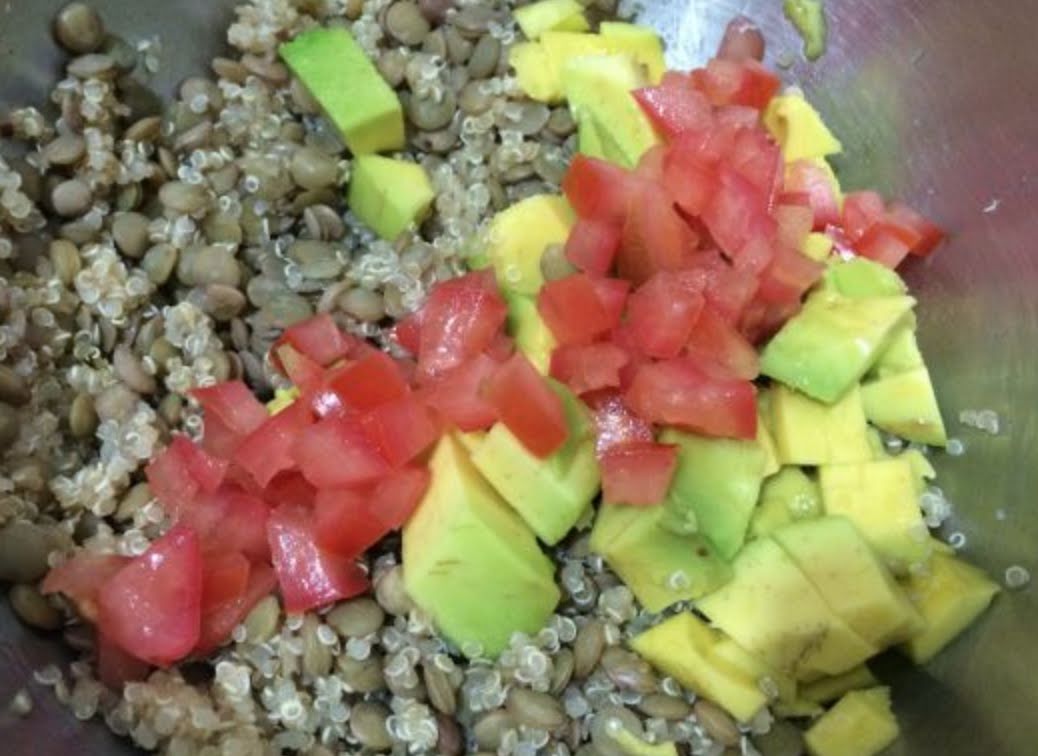 Ensalada de arroz y lentejas de 281 Kcal