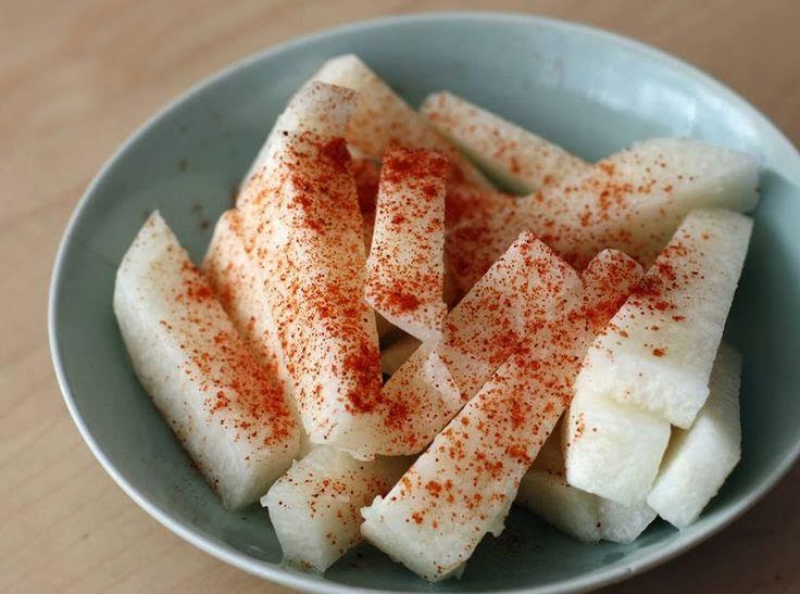 Jícama con tajín y limón de 23 Kcal