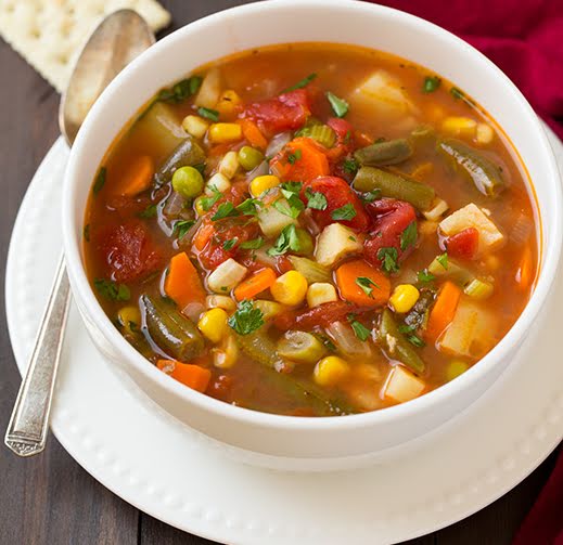 Sopa de verduras con garbanzo de 208 Kcal