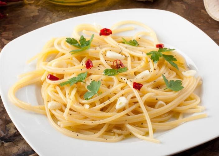 Pasta al ajillo de 129.2 Kcal