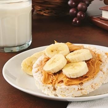 Tortitas de arroz inflado con plátano de 203.1 Kcal