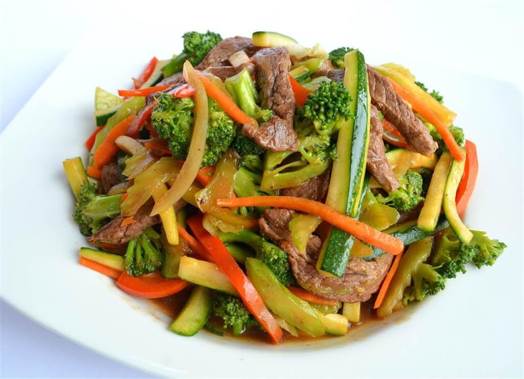 Chop suey de 531.96 Kcal