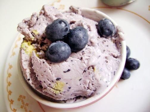 Helado de moras de 338 Kcal