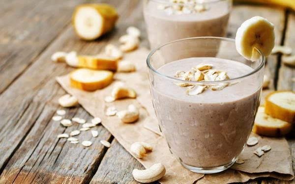 Licuado de plátano con avena