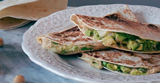 Quesadillas de manchego con aguacate