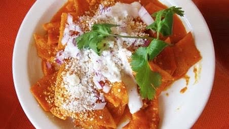 Chilaquiles rojos de 317 Kcal