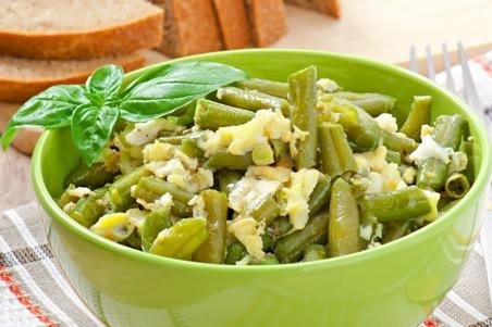 Ensalada de papa, ejotes y huevo