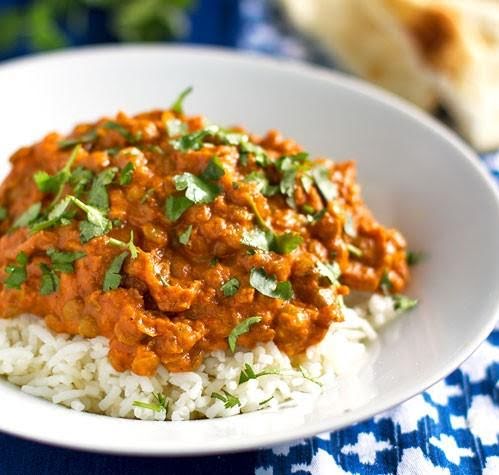 Curry de lenteja sobre arroz de 274 Kcal