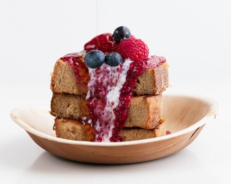 Pan francés vegetariano con frutos rojos de 270 Kcal