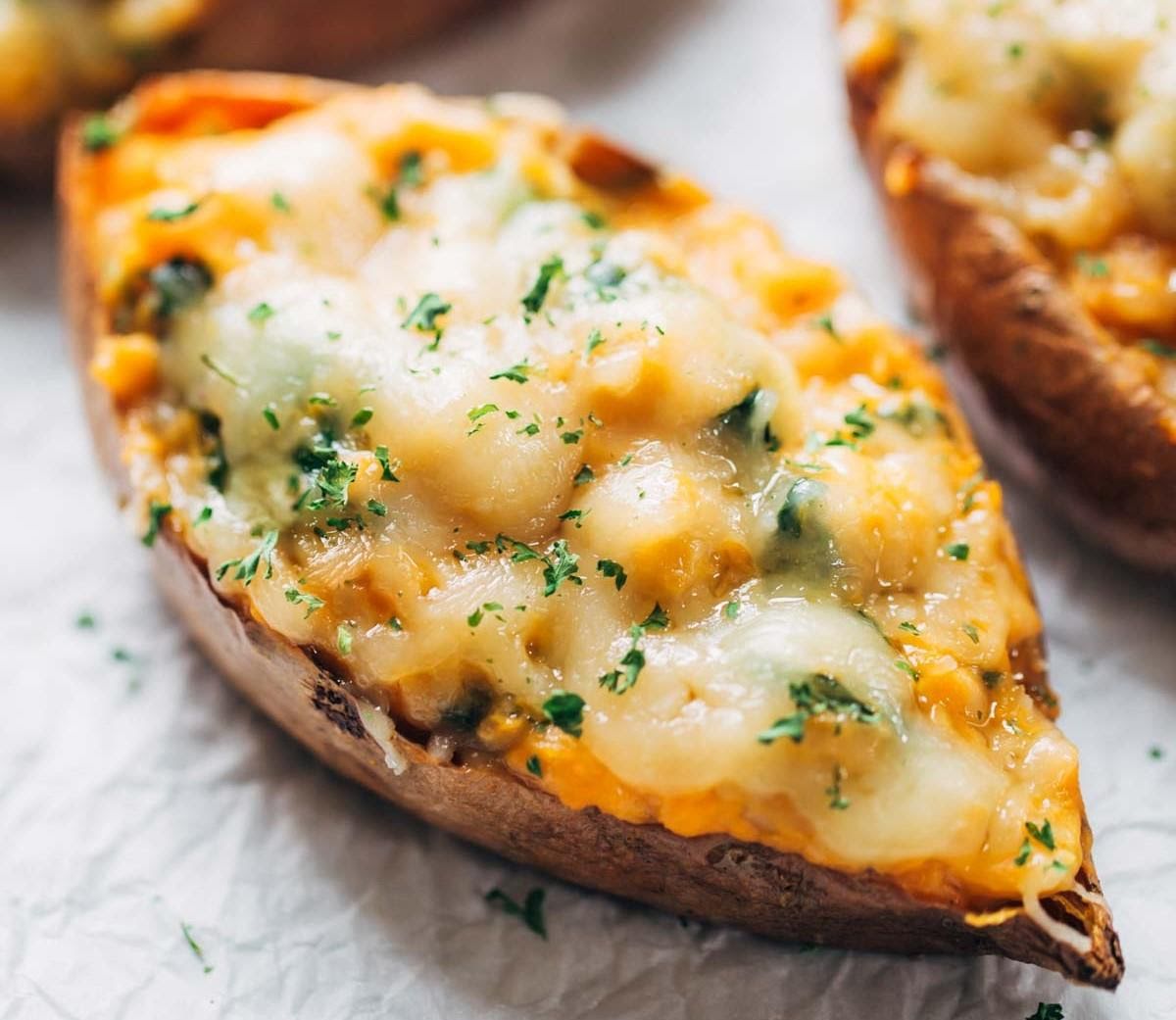 Barquitos de camote rellenos de queso de 221.3 Kcal