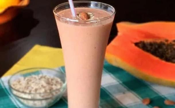 Licuado cremoso de papaya de 141 Kcal