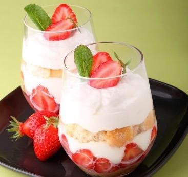 Postre de fresas de 241 Kcal