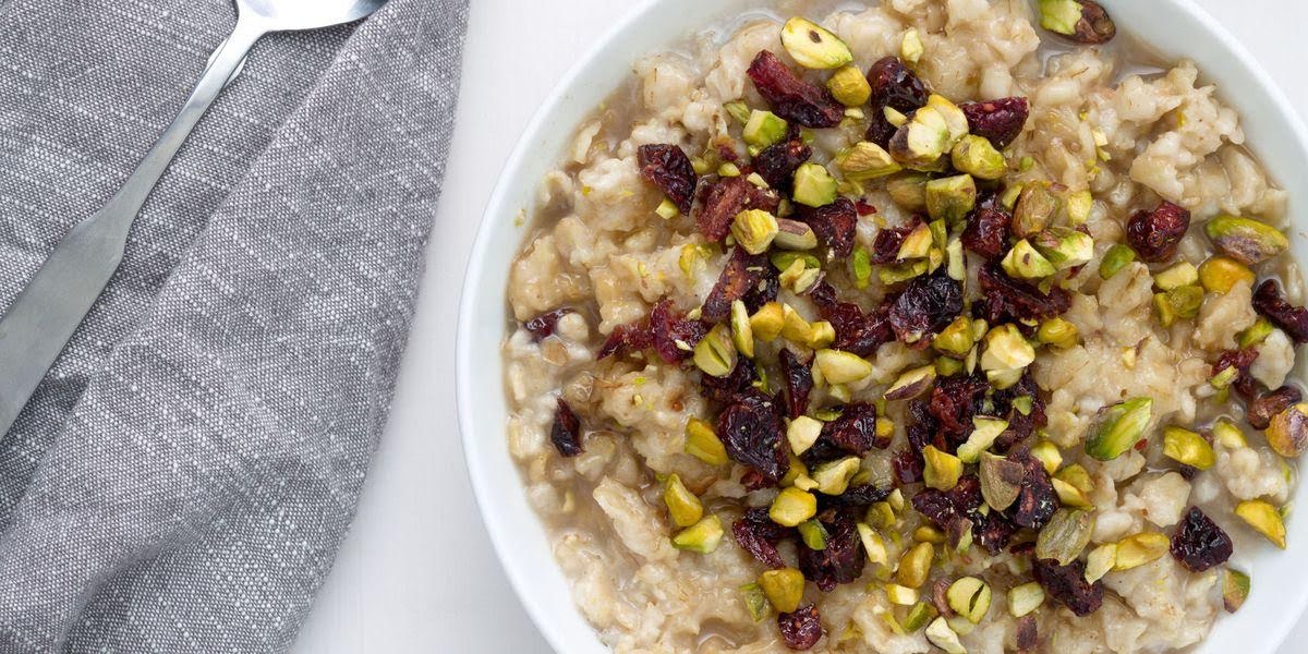 Avena de arándano y pistache