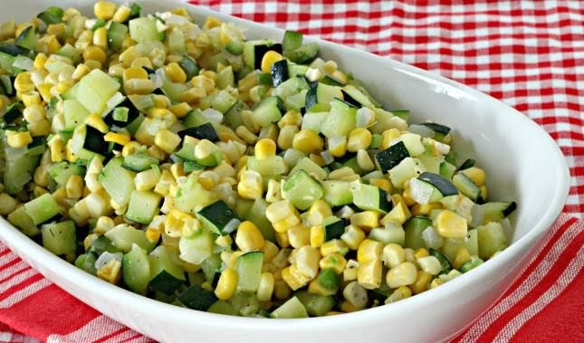 Calabacitas con elote por Avena Salud - Receta fácil en la app para  nutriólogos Avena