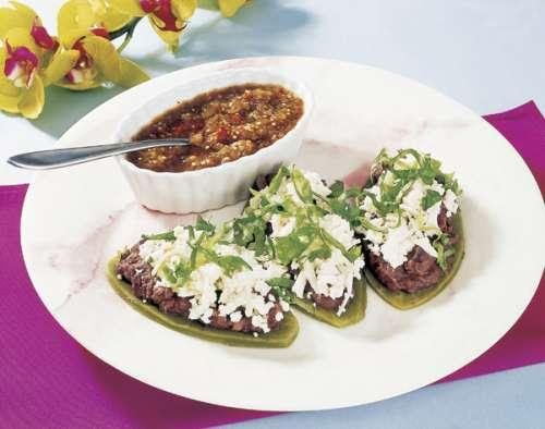 Molletes de panela con nopales de 287 Kcal