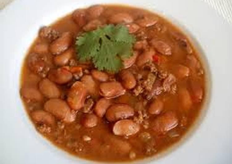 Frijoles con carne molida de 279.2 Kcal