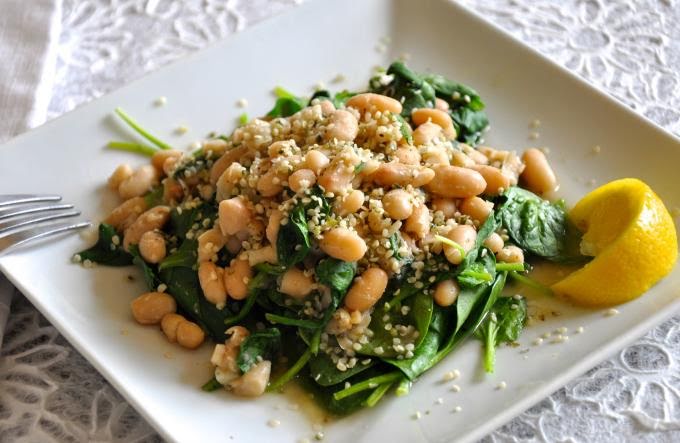 Ensalada de frijol con ajonjolí de 276 Kcal