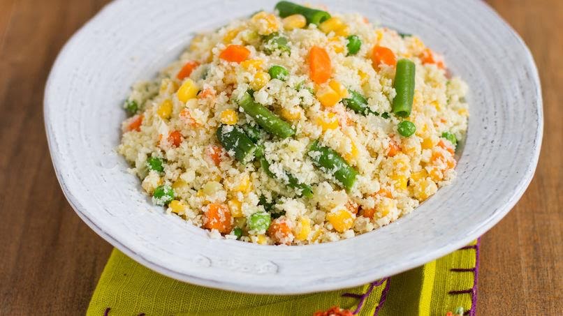 Arroz primavera de coliflor con pollo de 355.2 Kcal