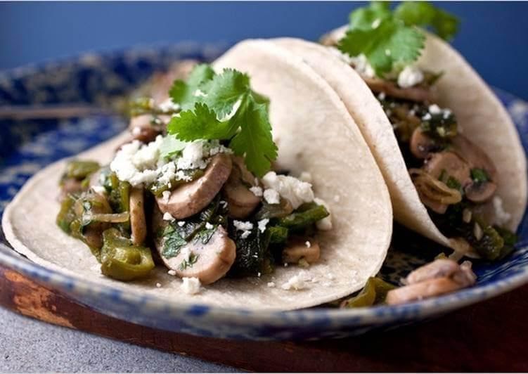 Tacos de requesón y champiñones 