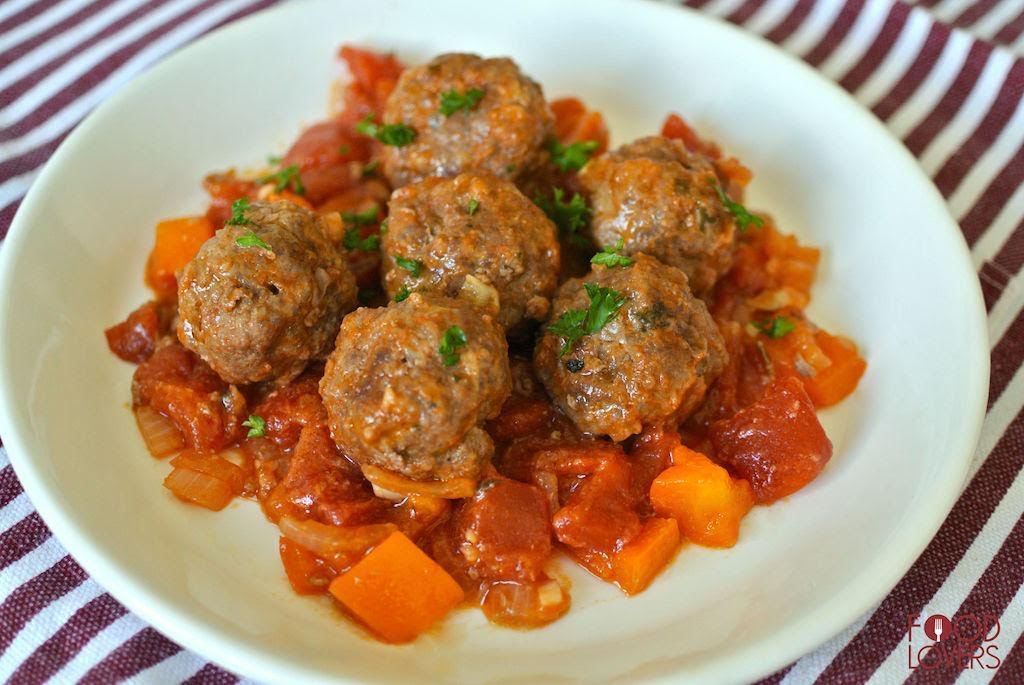 Albondigas de res en salsa