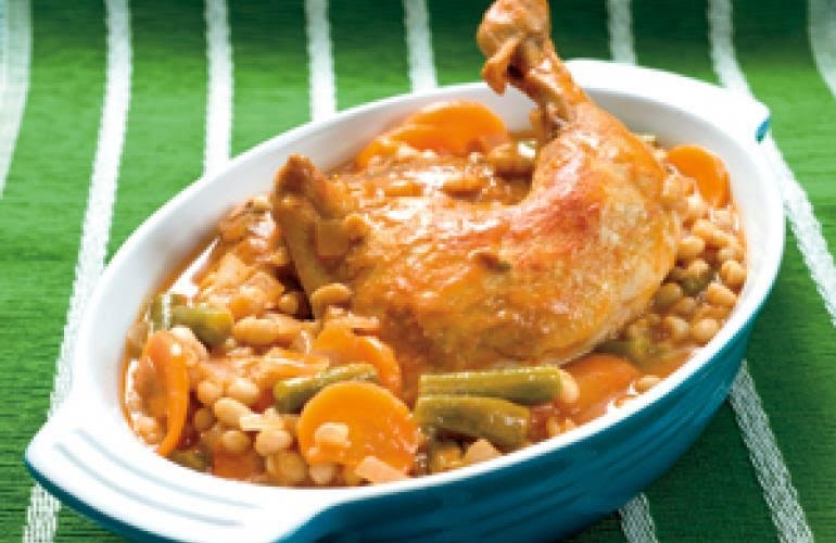 Cacerola de frijoles blancos con pollo de 297.2 Kcal