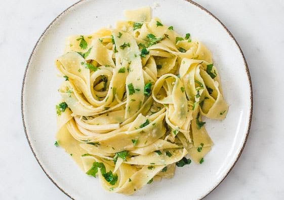 Pasta al cilantro con mozzarella por Avena Salud - Receta fácil en la app  para nutriólogos Avena