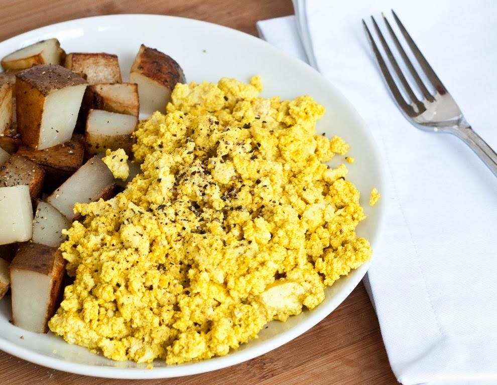 Tofú revuelto con verduras de 119.2 Kcal