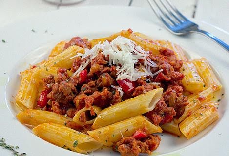 Pasta con carne molida de 194.2 Kcal