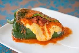 Chile relleno de manchego de 301.1 Kcal