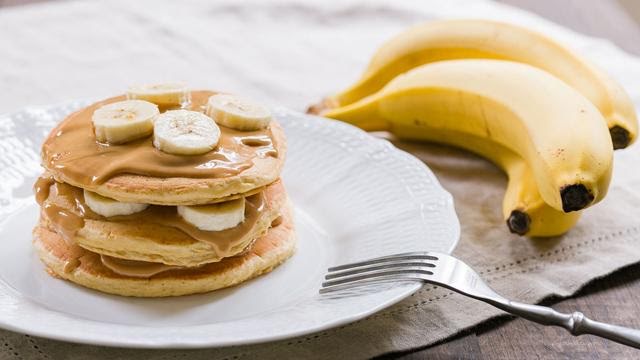 Hot cakes de plátano de 334.1 Kcal