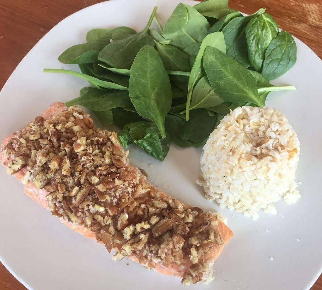 Salmón con costra de nuez