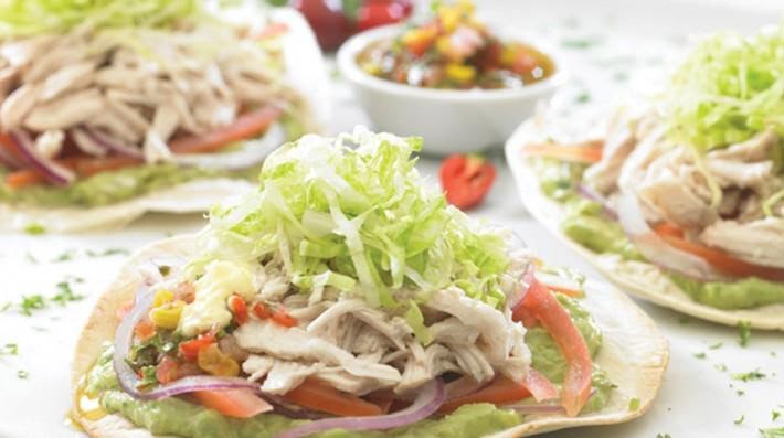 Tostadas horneadas de pollo de 250 Kcal