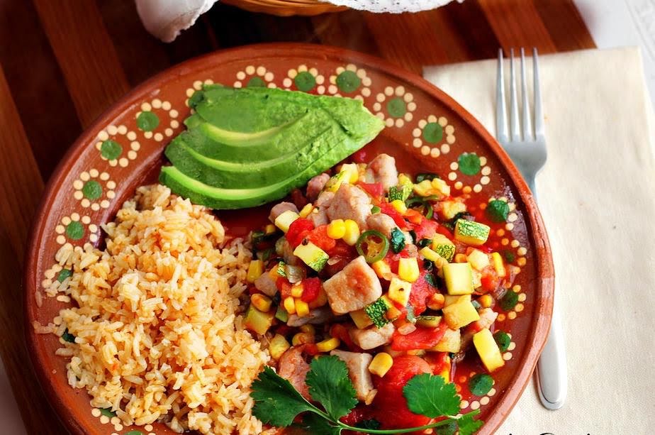 Calabacitas con carne de cerdo y elote por Avena Salud - Receta fácil en la  app para nutriólogos Avena