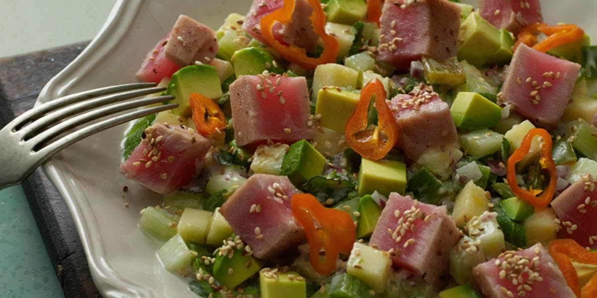 Ensalada de atún fresco en tostada de jícama de  Kcal - Receta fácil  en la app Avena